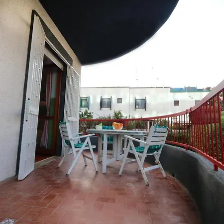 Barone 12 Free Parking *