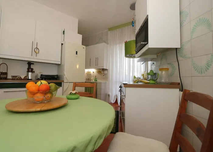 Barone 12 Free Parking * Μπάρι